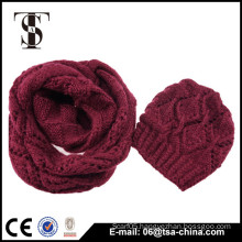 2016 New design high quality warm beanie and loop scarf